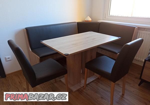 rohova-jidelni-lavice