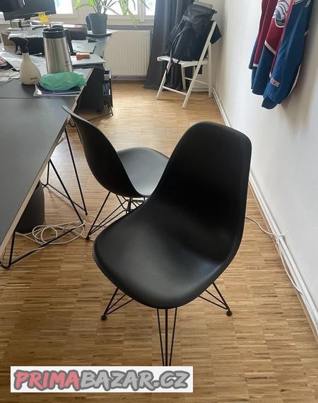 2x-zidle-vitra-dsr-cerna