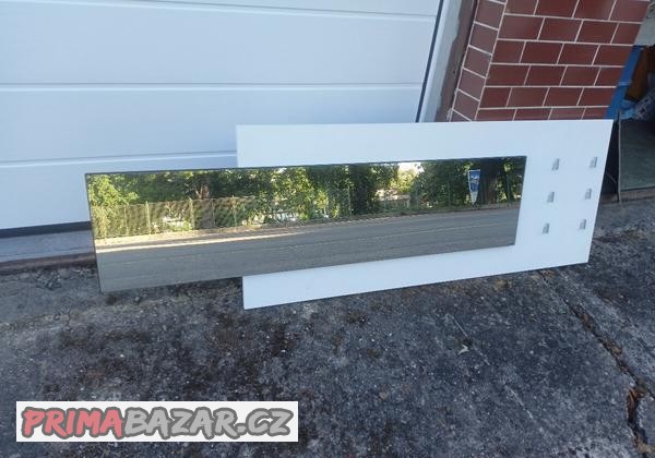 vesakova-deska-se-zrcadlem