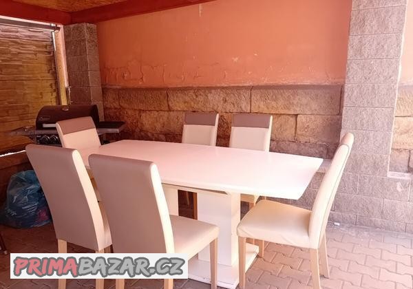 jidelni-stul-a-zidle-6kusu