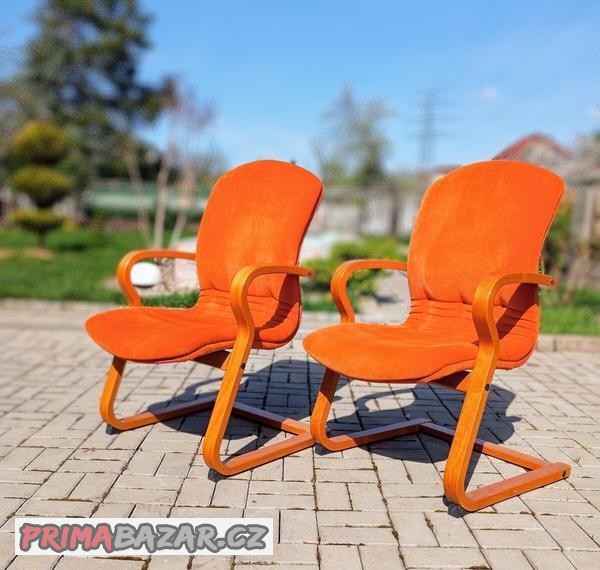 2x-houpaci-kreslo