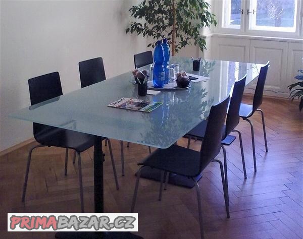 deska-k-jidelnimu-nebo-jednacimu-stolu