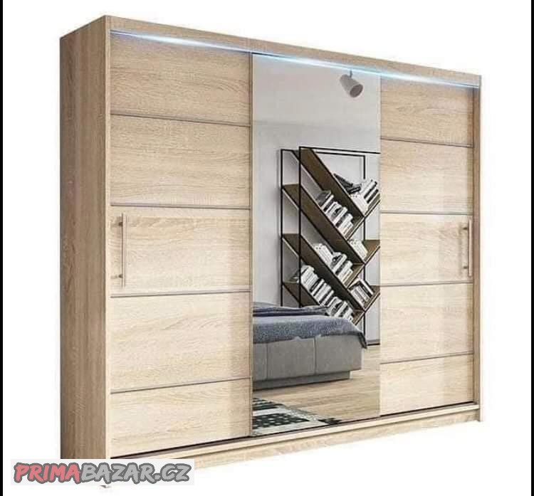 soupaci-satni-skrin-180cm