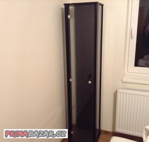 prosklena-vitrina-vyska-1700-cm-40-40