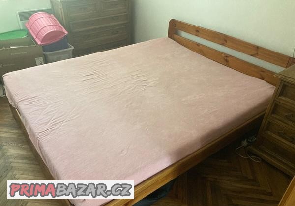postel-z-masivu