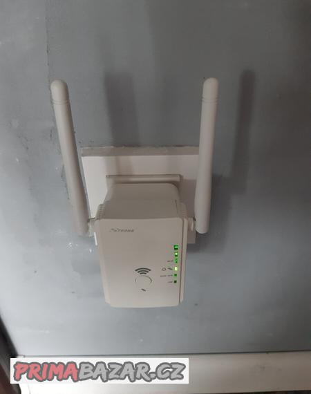 strong-300-univerzalni-opakovac-repeater-wi-fi