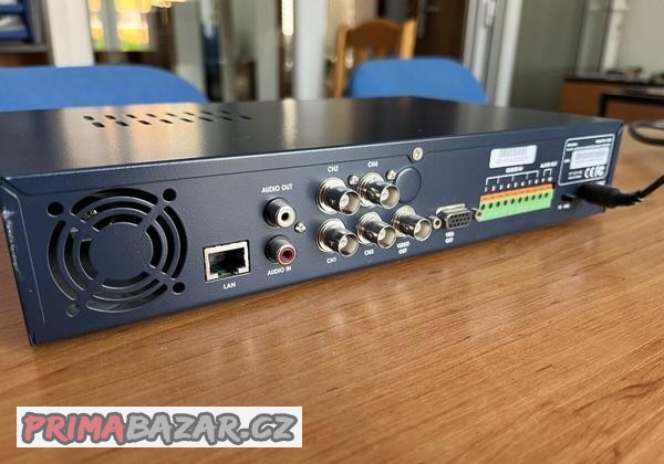 nahravaci-zarizeni-pro-4-kamery