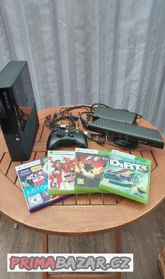 XBox 360 + Kinect senzor + 4 hry