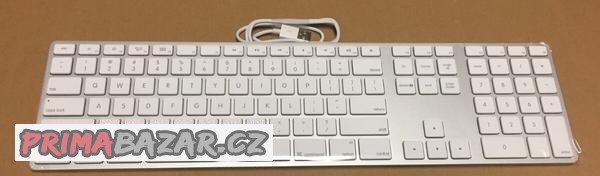 NOVÁ Apple USB Wired Keyboard s numerickým blokem NOVÁ Apple USB Wired Keyboard s numerickým blokem