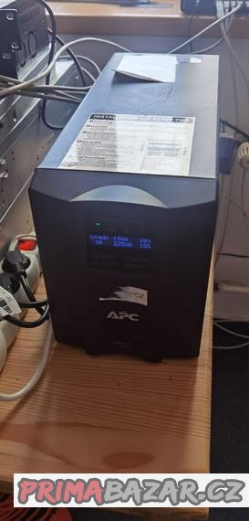 zalozni-zdroj-pro-serverovou-techniku-apc