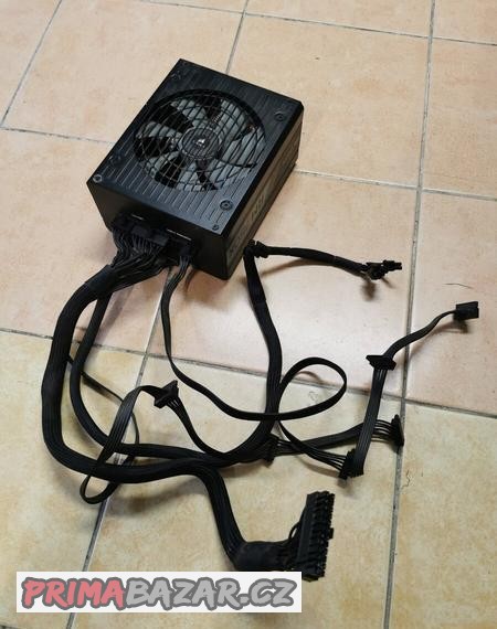 psu-pc-zdroj-corsair-rm750x-750w