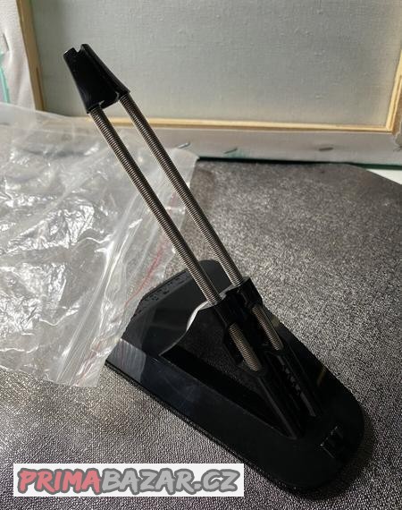 mouse-bungee-drzak-kabelu-mysi