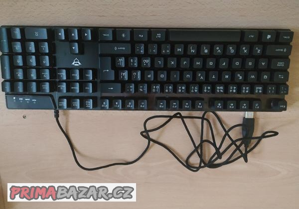 klavesnice-azor