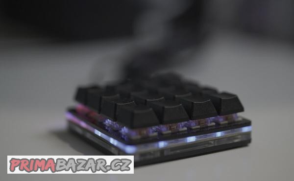 programovatelna-mechanicka-klavesnice-rgb