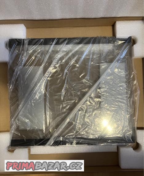 fractal-meshify-2-define-7-sklenena-bocnice