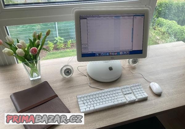Apple iMac G4 17“ „lampička“ Apple iMac G4 17“ „lampička“