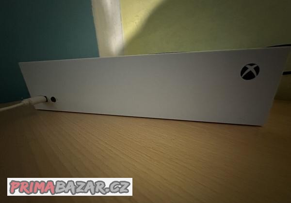 Prodam Xbox series s v záruce