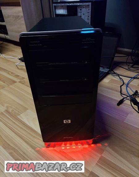 starsi-herni-pc-velmi-rychly-moznost-monitoru-mys-klav