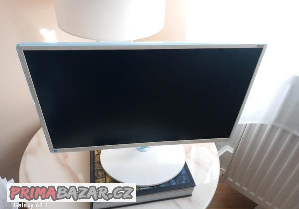 designovy-monitor-samsung-24-s24d391hl-2ks