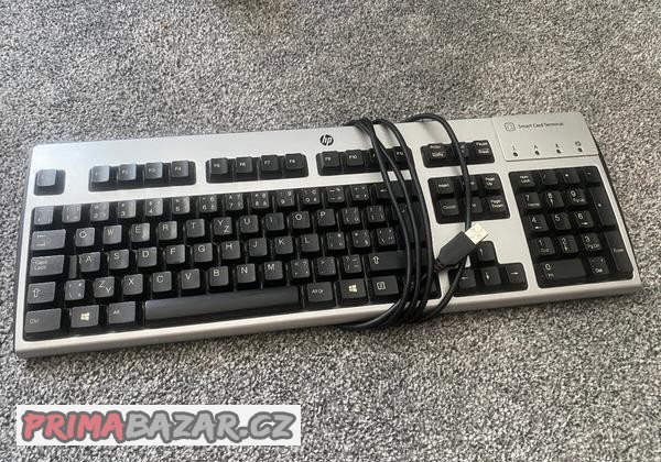 klavesnice-hp-se-cteckou-karet