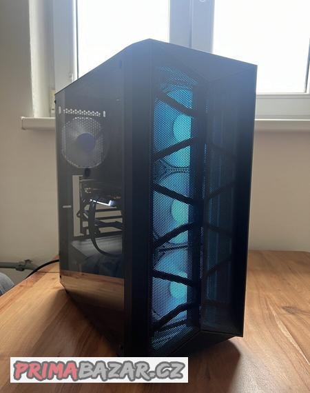 osobni-stolni-pocitac