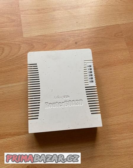 router-mikrotik-routerboard-951g-2hnd