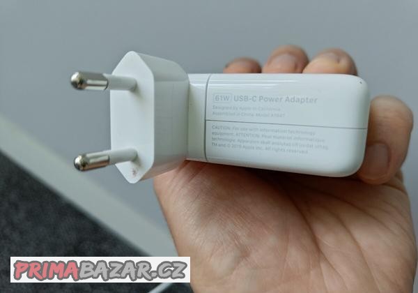 Apple USB C 61W power adapter