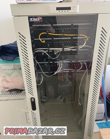 stojanovy-rozvadec-lexi-net