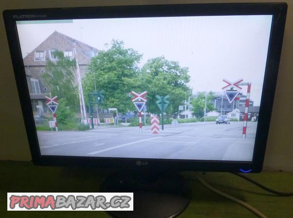 lcd-monitor-lg-flatron-19-palcu-1440x900