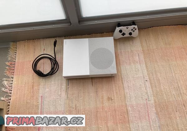 XBOX ONE S 500GB