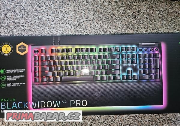 razer-blackwidow-v4-pro-razer-yellow