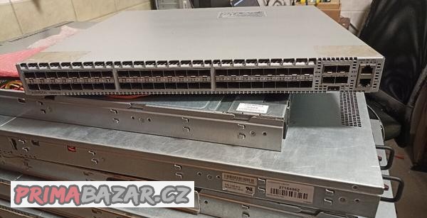 l3-switch-arista-7050s-52-52x10ge-sfp-2-zdroje-bez-lizin