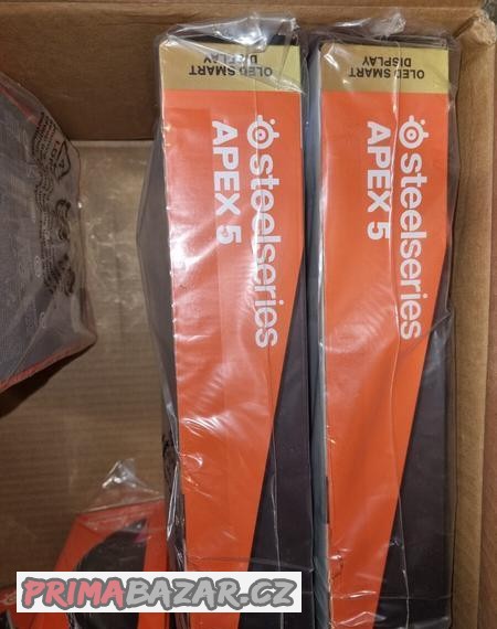 steelseries-apex-5-herni-klavesnice