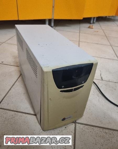 zalozni-zdroj-ups-1000w