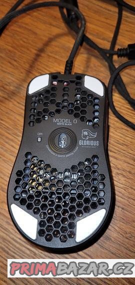 herni-mys-glorius-model-o
