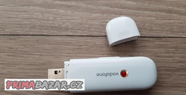 vodafone-huawei-3g-umts-hspa-usb-modem-k3765-ctecka-micro-sd