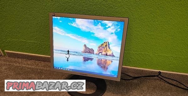 monitor-hyundai-17