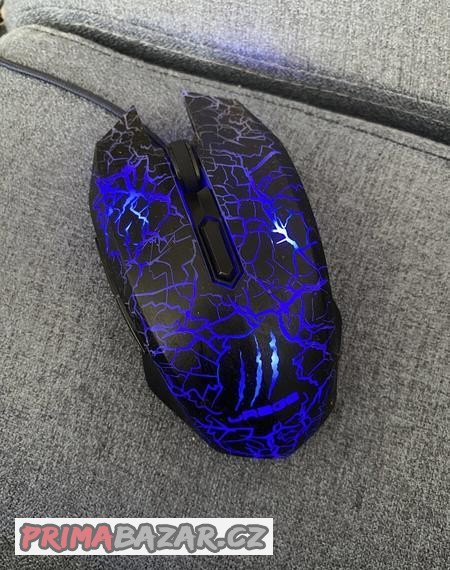 hama-113722-urage-gamingova-mys