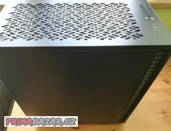 prodam-pc-skrin-fractal-design-define-7-compact-black