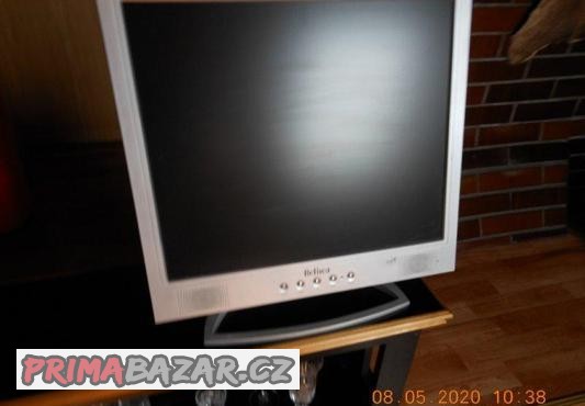 prodam-2-ks-monitoru-k-pocitaci