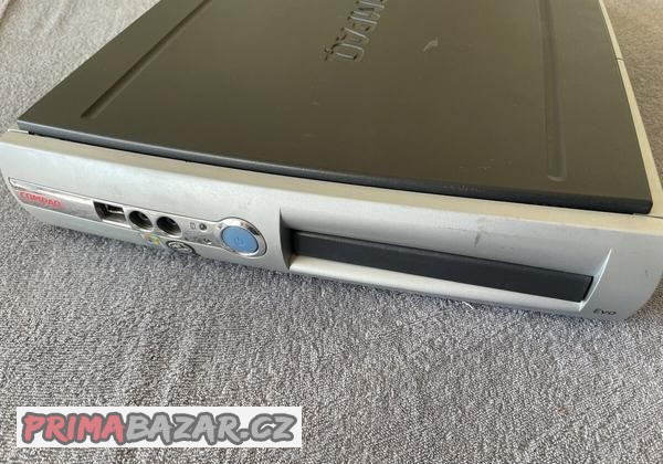 stary-stolni-pc-compaq-desktop