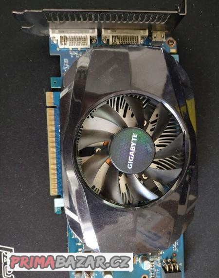 geforce-gts-450-gigabyte-gv-n450-1gi
