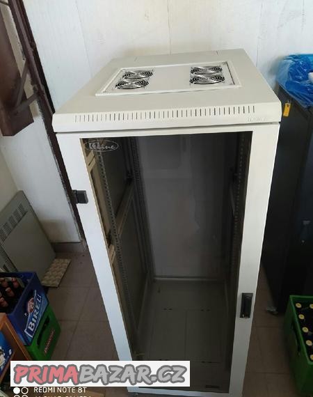 rack-serverova-skrin-rozvadec