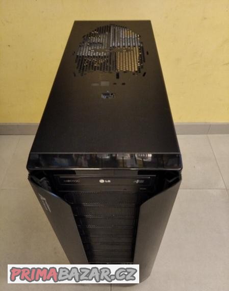 skrin-thermaltake-va8003bws-armor-supertower
