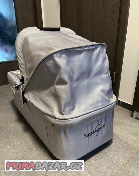 easy-walker-korba-stribrna-s-plastenkou