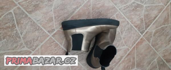 Dívčí boty Geox 35