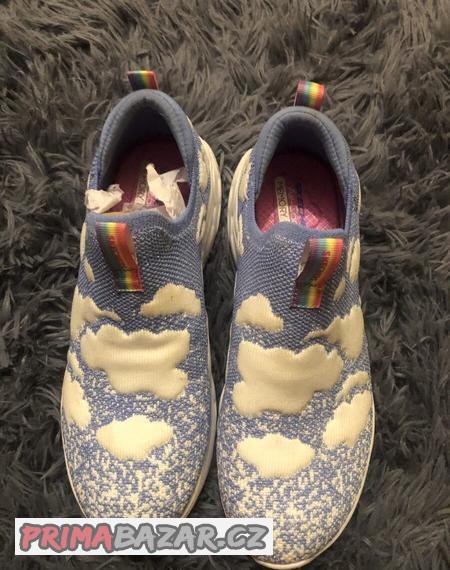 dětské boty SKECHERS. velikost 35