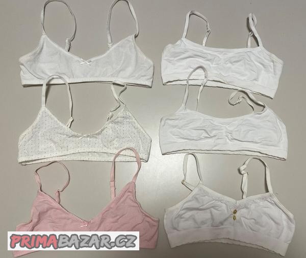 divci-mekke-podprsenky