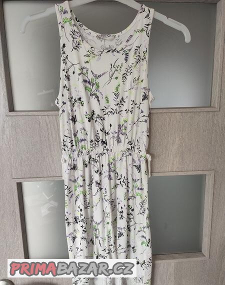 nove-letni-saticky-h-m-vel-134-140