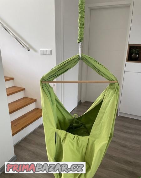 zavesna-houpacka-babyvak-hacka-klasic-zelena